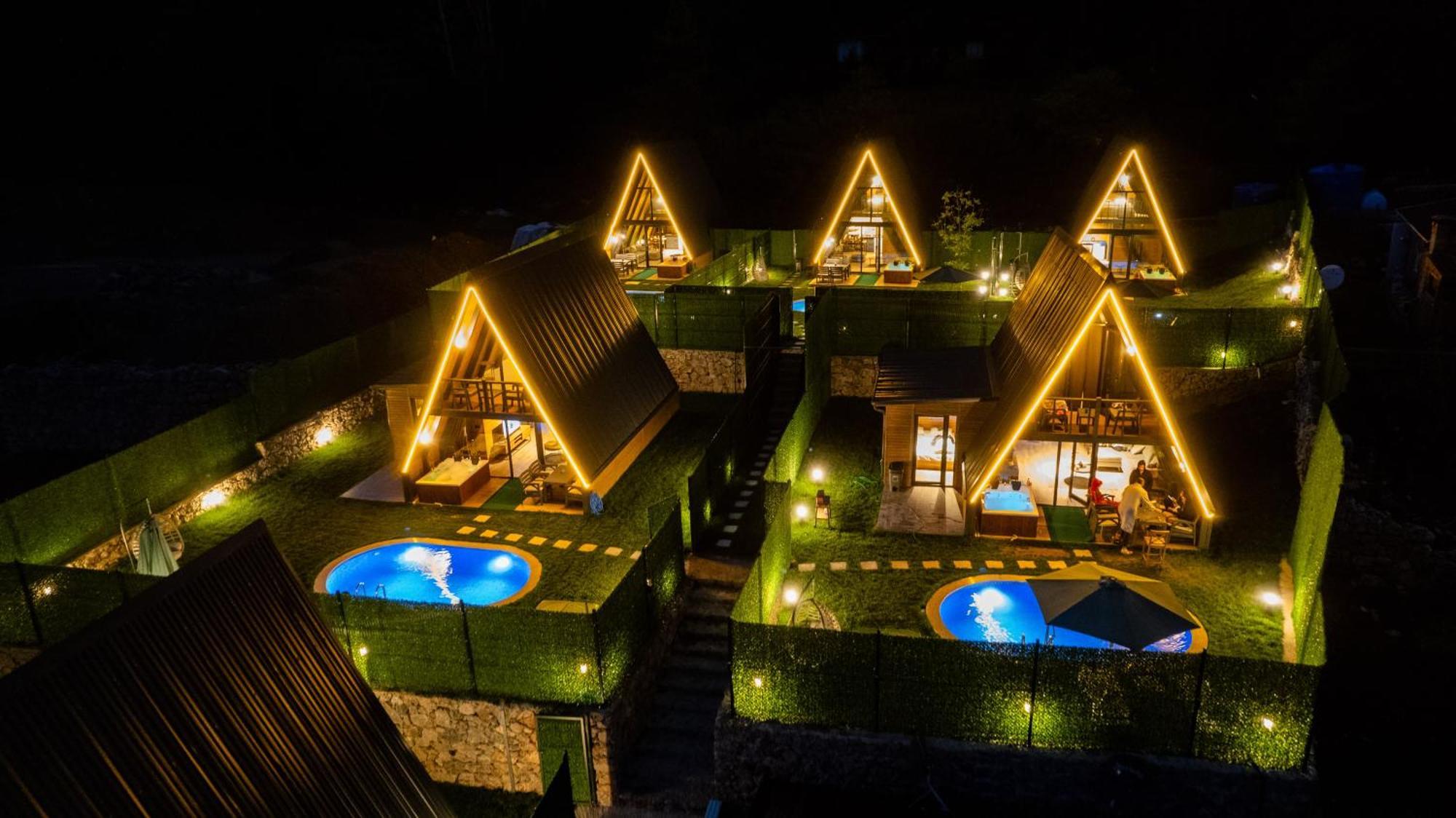 Happy Enjoy Bungalow سبانجا المظهر الخارجي الصورة