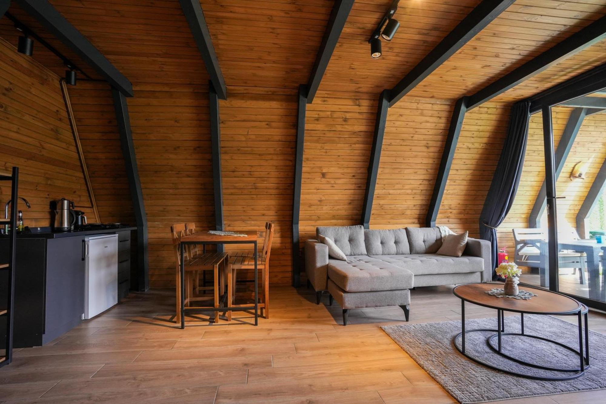 Happy Enjoy Bungalow سبانجا المظهر الخارجي الصورة